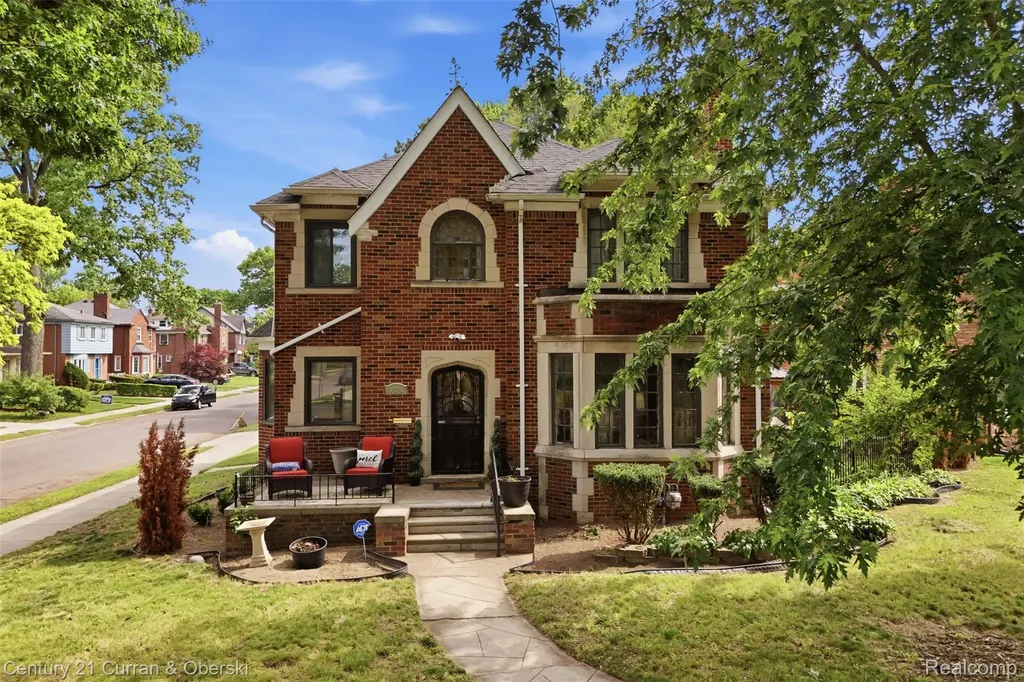 20096 Shrewsbury Road Detroit City MI 48221