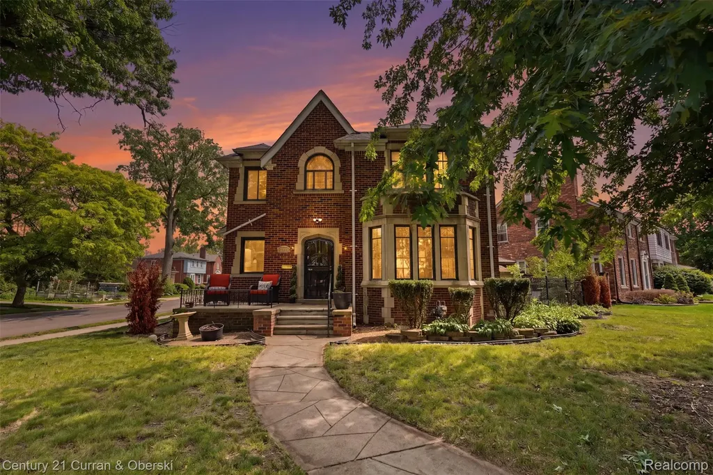 20096 Shrewsbury Road Detroit City MI 48221