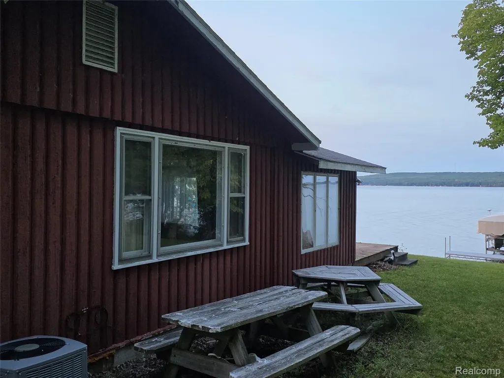 5136 Hardwood Trail Alcona Township MI 49747