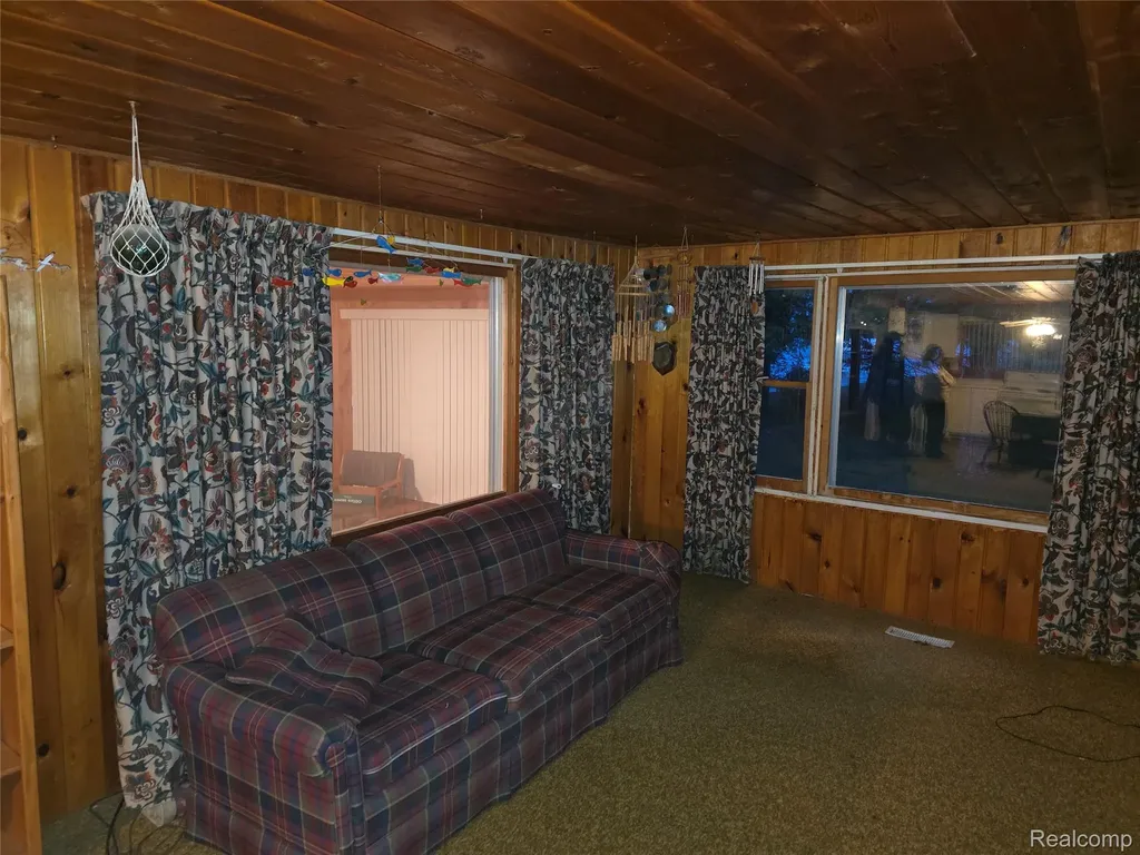 5136 Hardwood Trail Alcona Township MI 49747