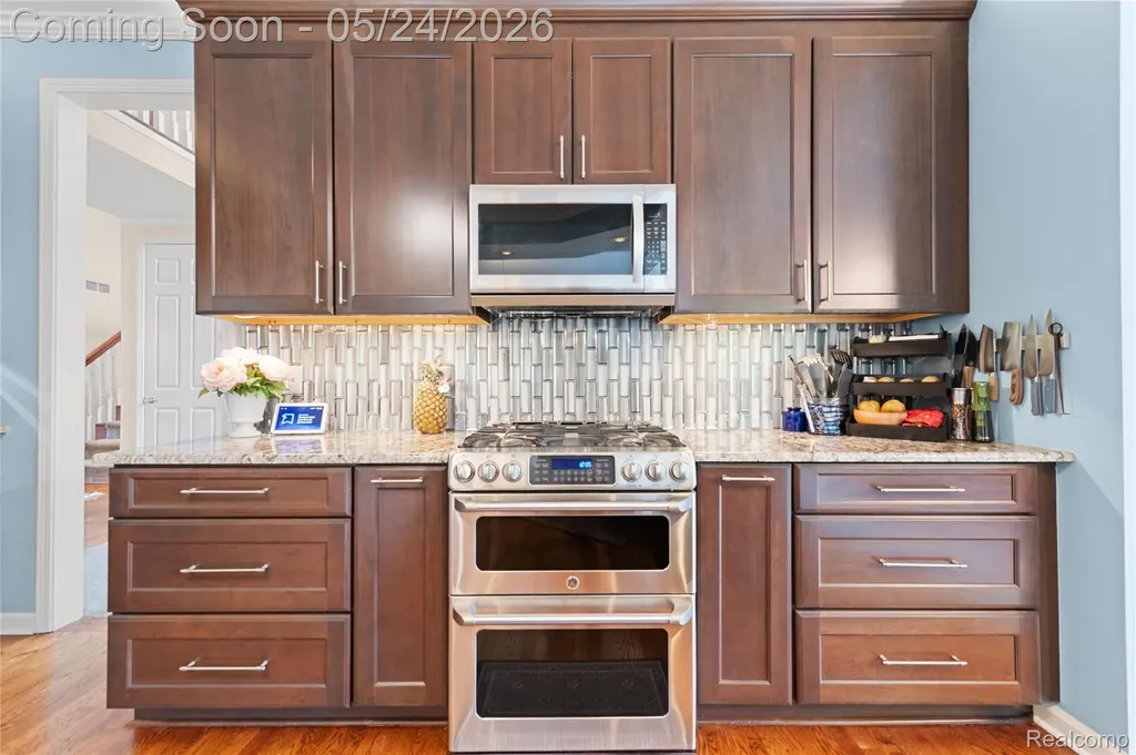 13750 Embers Court Plymouth Charter Township MI 48170