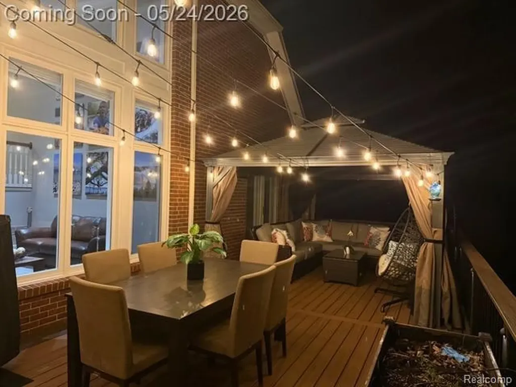 13750 Embers Court Plymouth Charter Township MI 48170