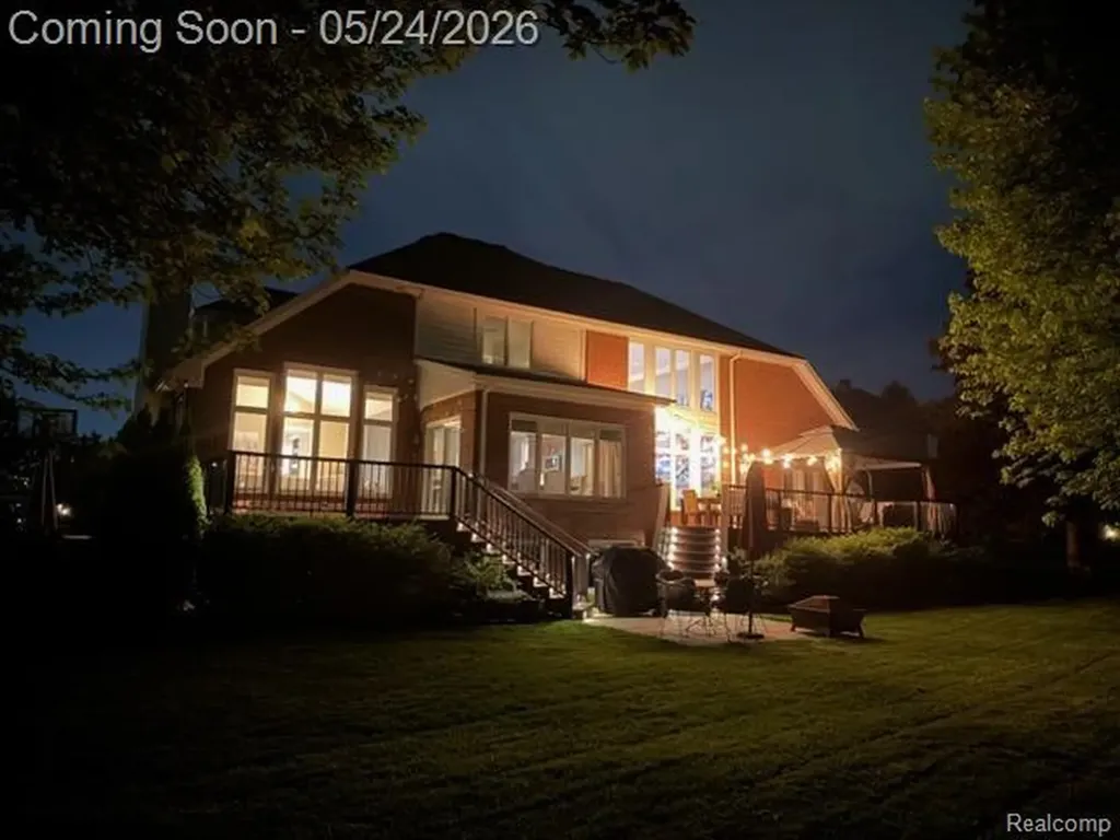 13750 Embers Court Plymouth Charter Township MI 48170