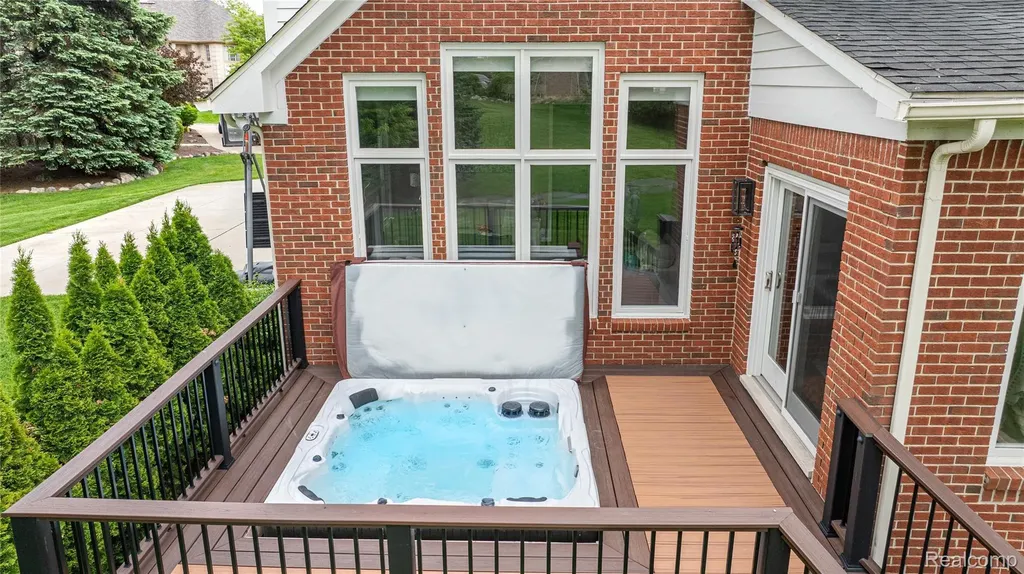 13750 Embers Court Plymouth Charter Township MI 48170