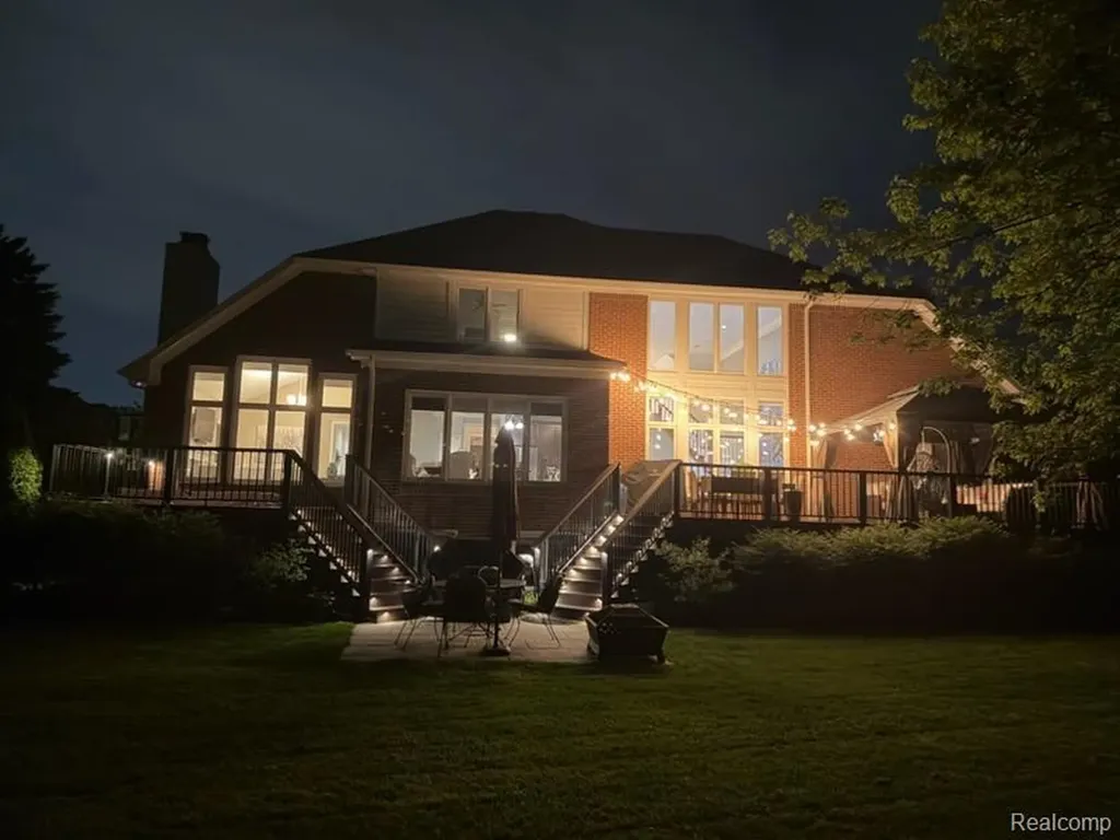 13750 Embers Court Plymouth Charter Township MI 48170