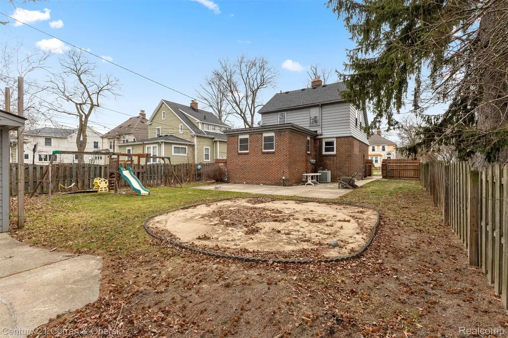 22043 Edison Street Dearborn City MI 48124