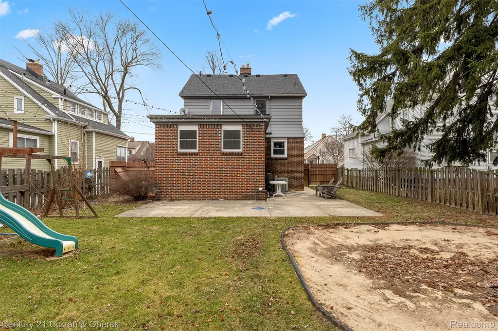 22043 Edison Street Dearborn City MI 48124