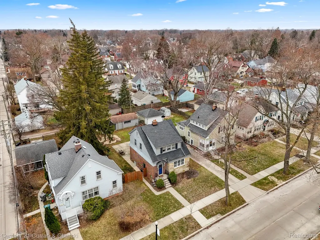 22043 Edison Street Dearborn City MI 48124