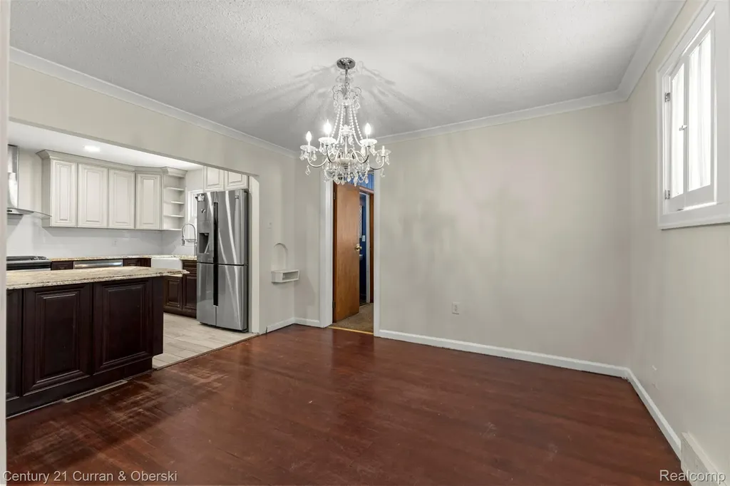 22043 Edison Street Dearborn City MI 48124