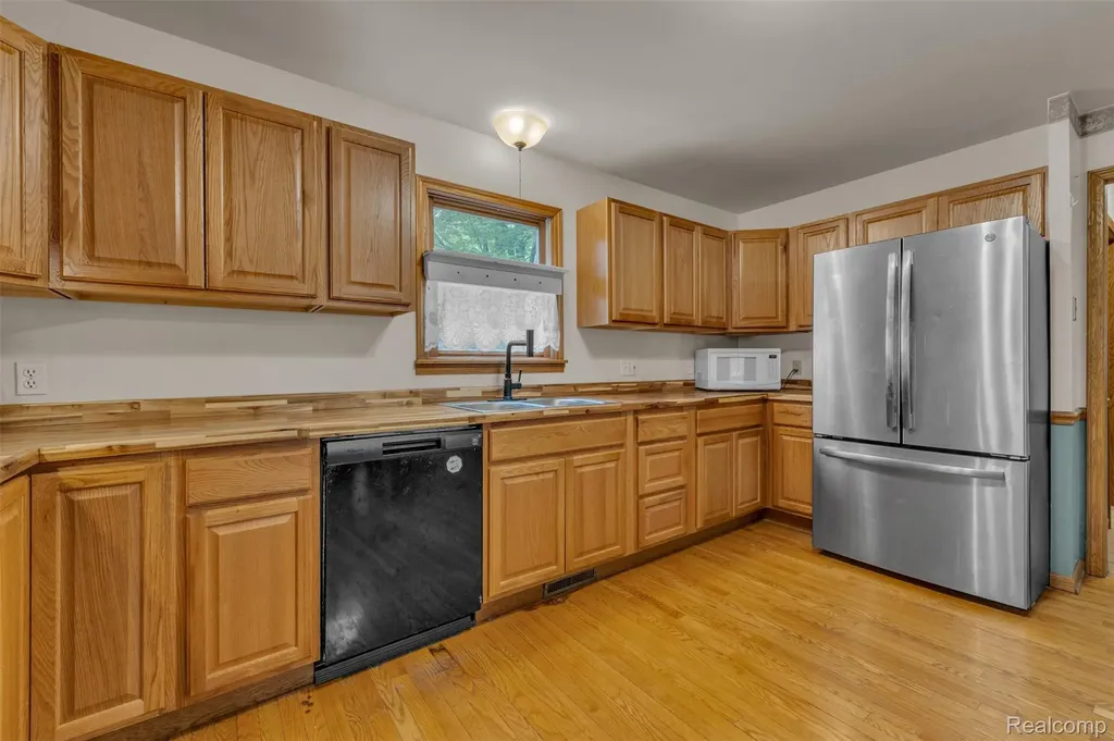 1345 Ives Road Vevay Township MI 48854