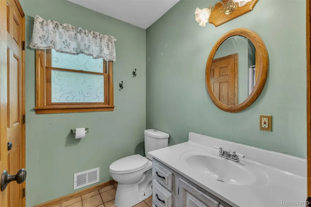 1345 Ives Road Vevay Township MI 48854
