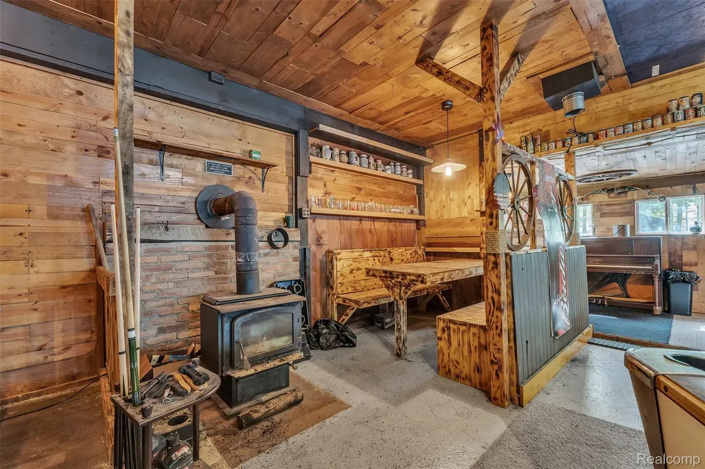 1345 Ives Road Vevay Township MI 48854