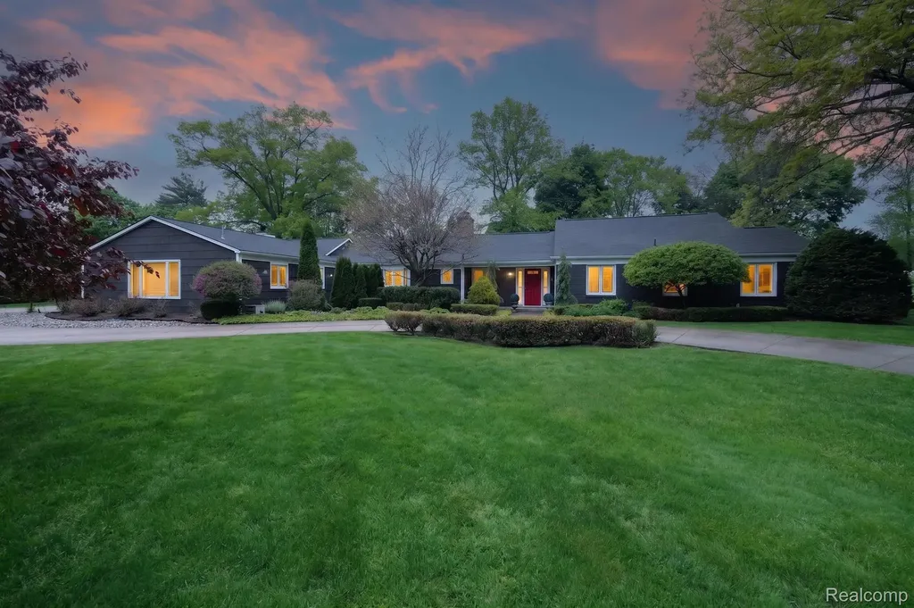 3952 Cottontail Lane Bloomfield Hills City MI 48301