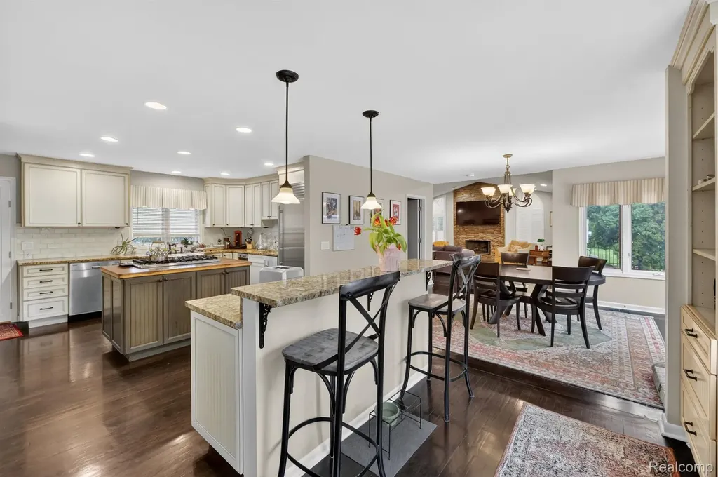 3952 Cottontail Lane Bloomfield Hills City MI 48301