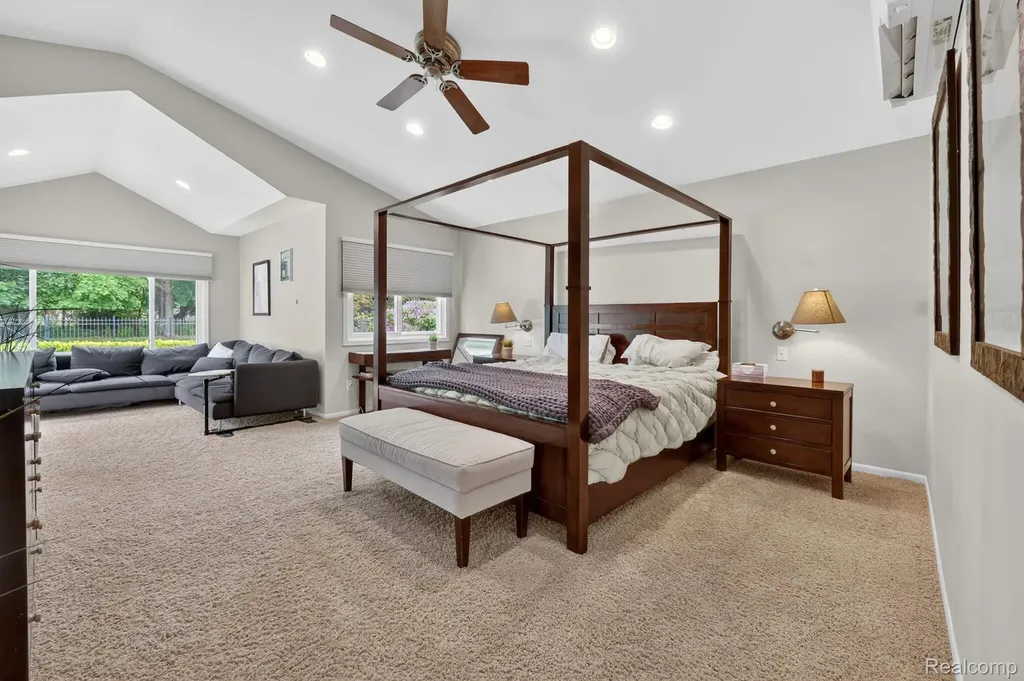 3952 Cottontail Lane Bloomfield Hills City MI 48301