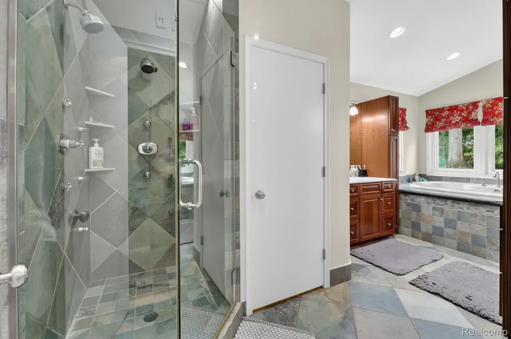 3952 Cottontail Lane Bloomfield Hills City MI 48301