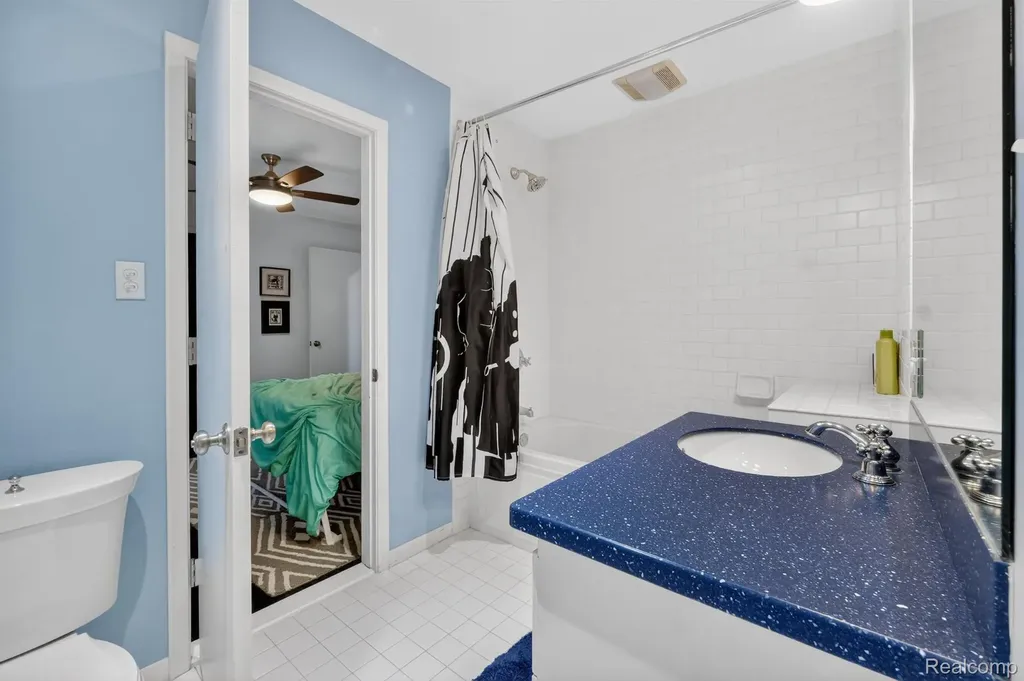3952 Cottontail Lane Bloomfield Hills City MI 48301