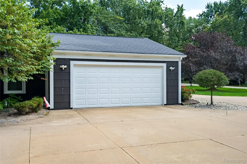 3952 Cottontail Lane Bloomfield Hills City MI 48301