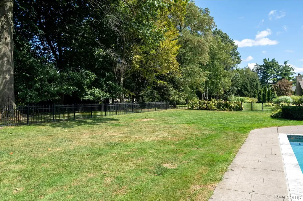 3952 Cottontail Lane Bloomfield Hills City MI 48301