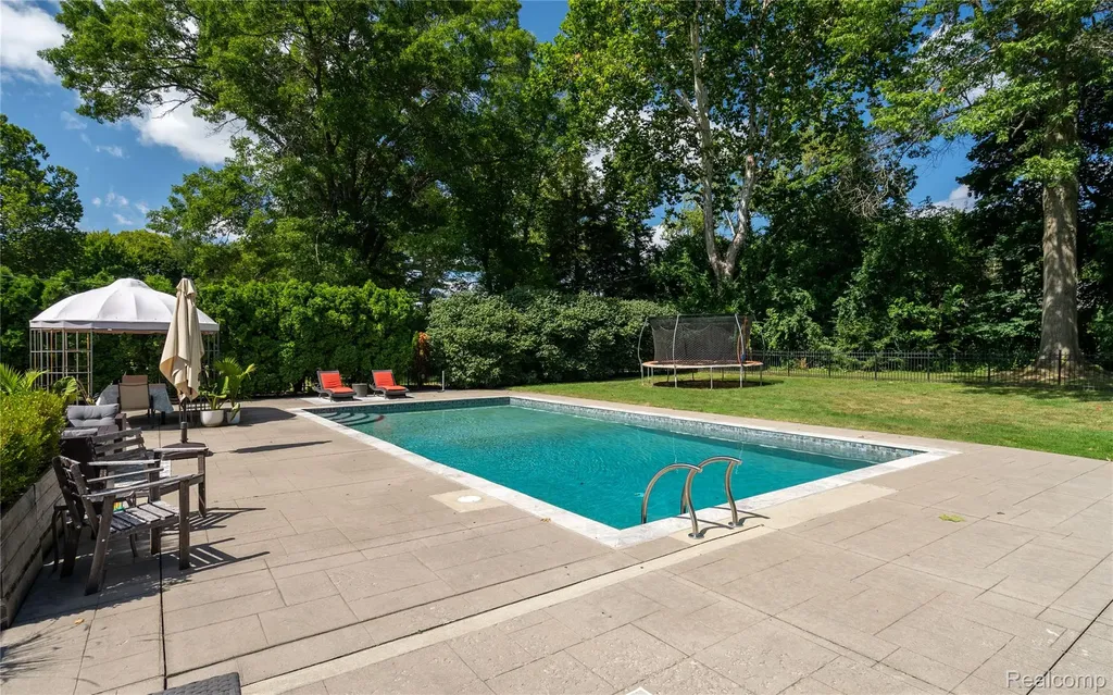 3952 Cottontail Lane Bloomfield Hills City MI 48301