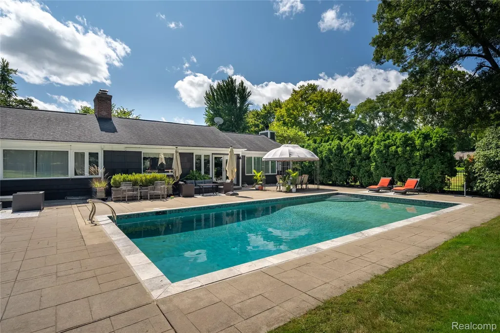 3952 Cottontail Lane Bloomfield Hills City MI 48301