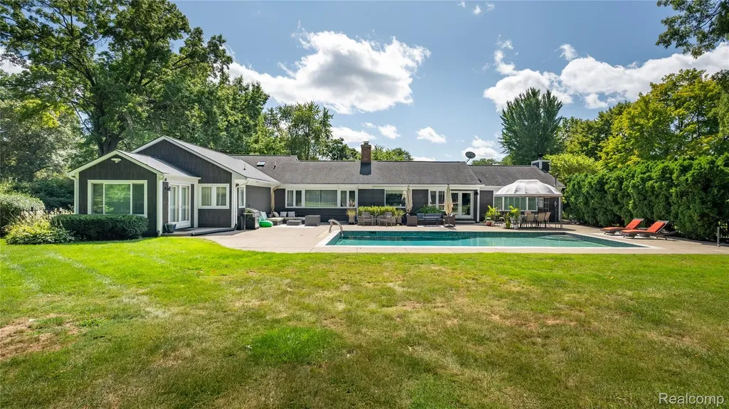 3952 Cottontail Lane Bloomfield Hills City MI 48301