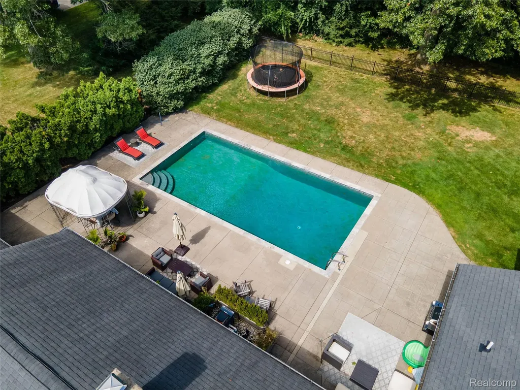 3952 Cottontail Lane Bloomfield Hills City MI 48301