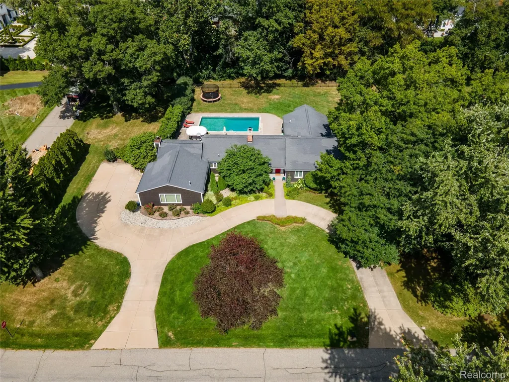 3952 Cottontail Lane Bloomfield Hills City MI 48301