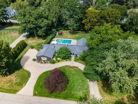 3952 Cottontail Lane Bloomfield Hills City MI 48301
