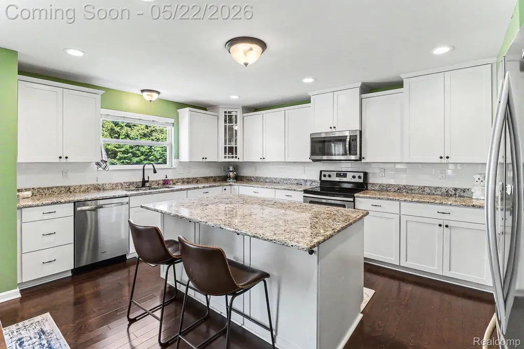 7558 Abigail Drive Superior Charter Township MI 48198