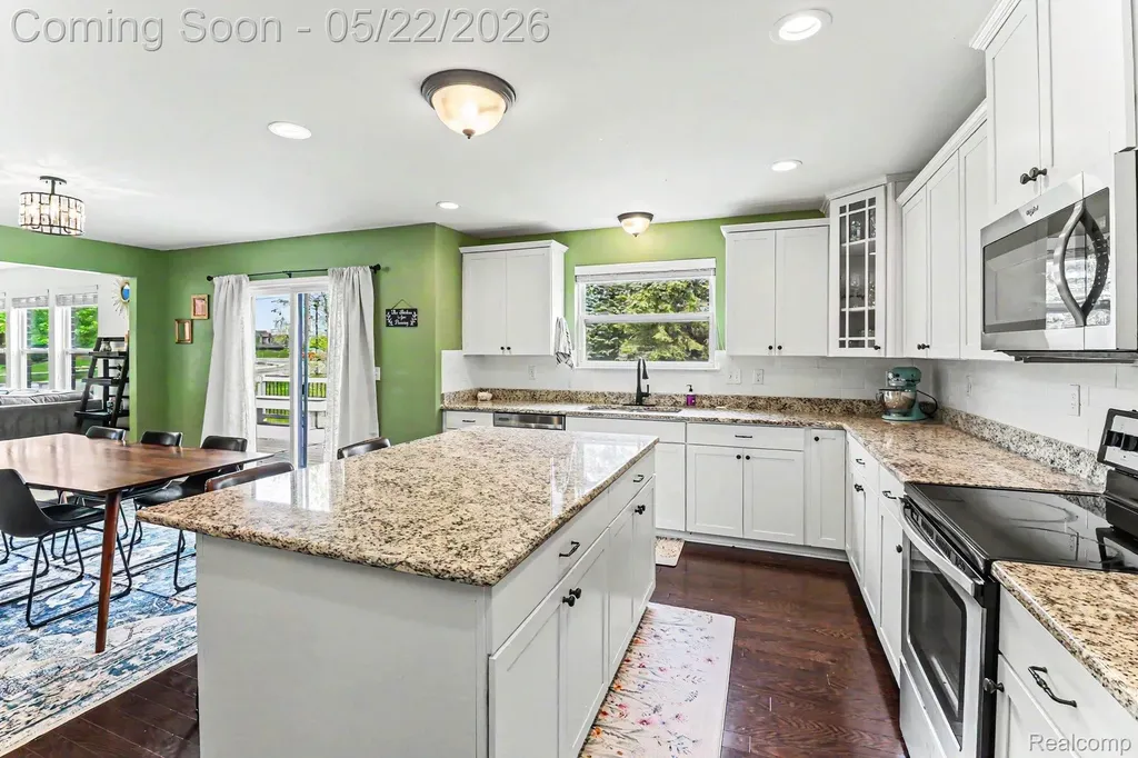 7558 Abigail Drive Superior Charter Township MI 48198