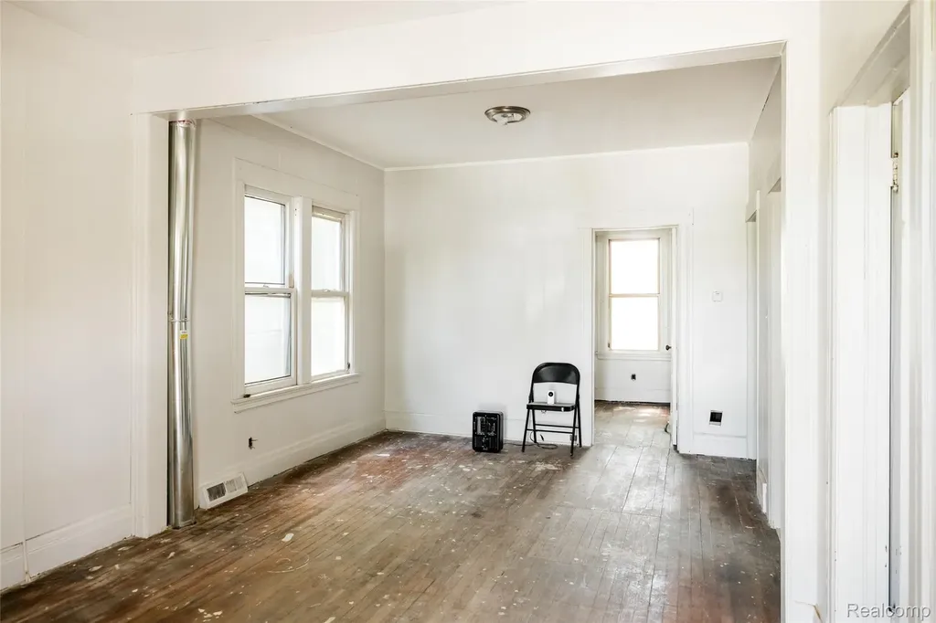 8886 Lorman Street Detroit City MI 48214