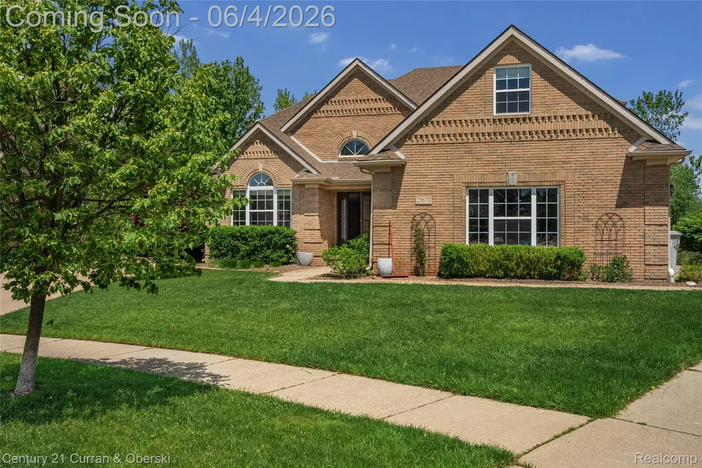 Lyon Charter Township MI, 25670 Meadow Court