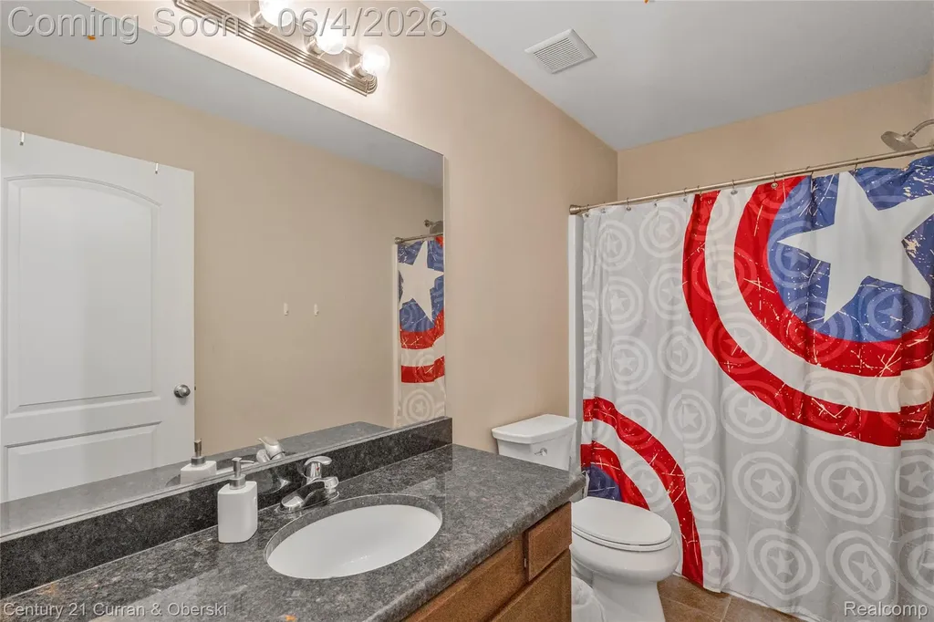 25670 Meadow Court Lyon Charter Township MI 48178