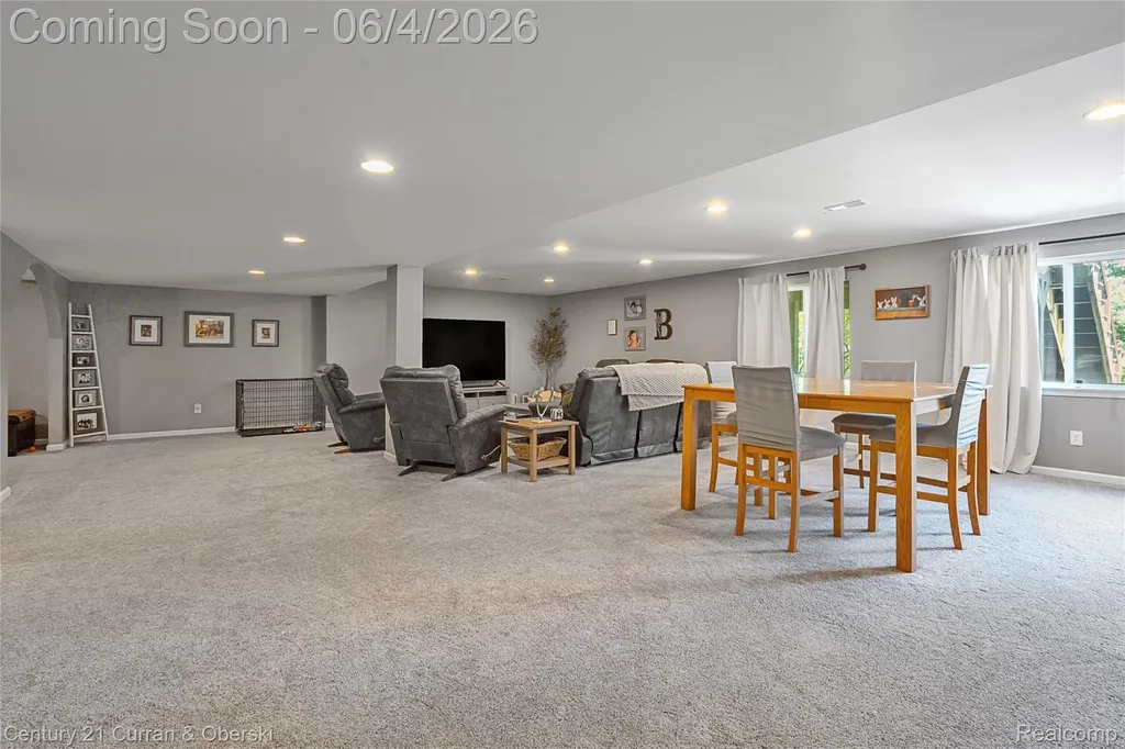 25670 Meadow Court Lyon Charter Township MI 48178