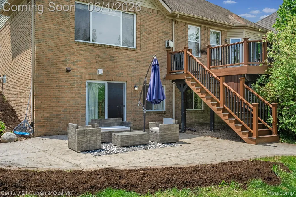 25670 Meadow Court Lyon Charter Township MI 48178