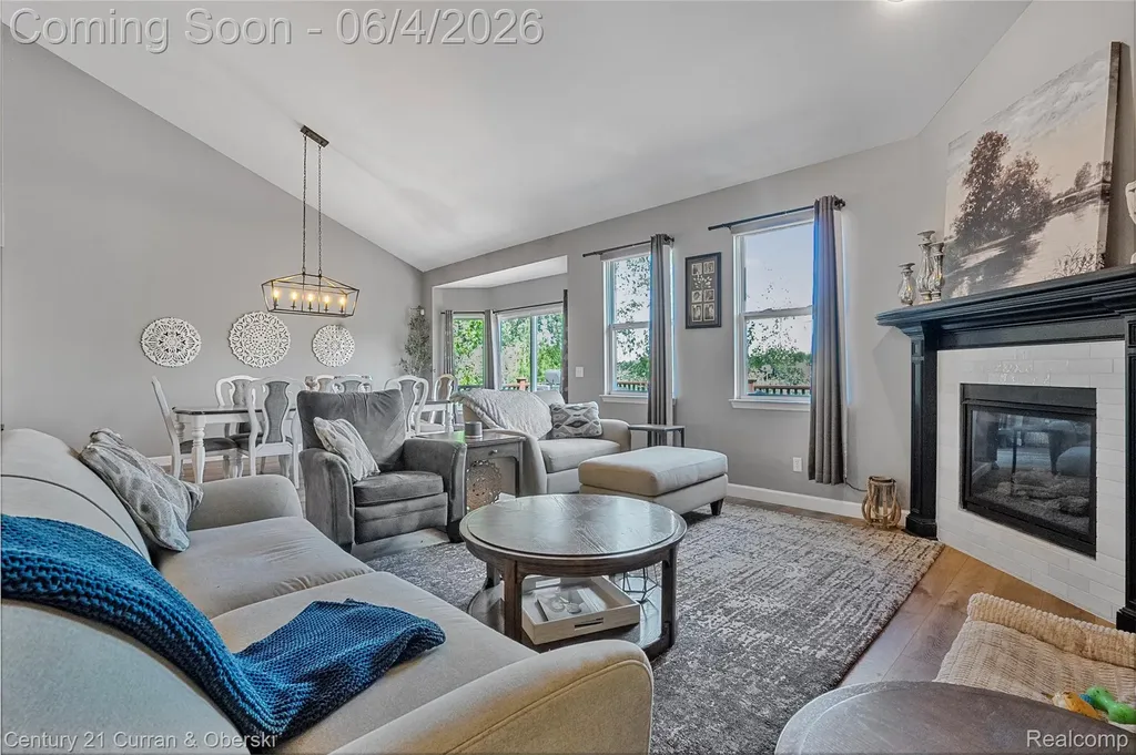25670 Meadow Court Lyon Charter Township MI 48178