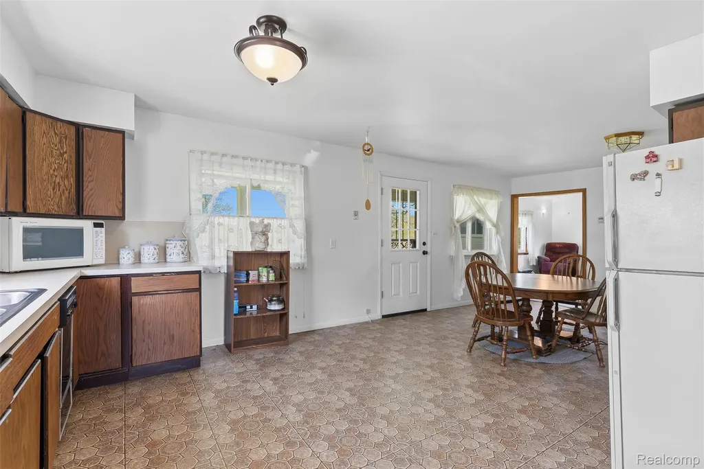1145 S Washburn Road Elba Township MI 48423