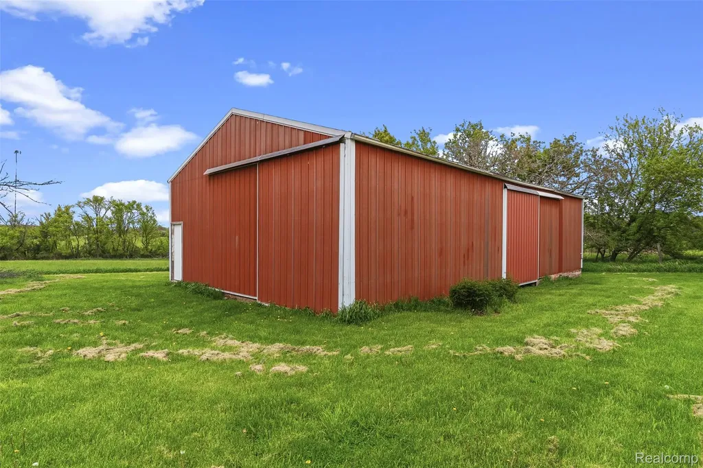 1145 S Washburn Road Elba Township MI 48423