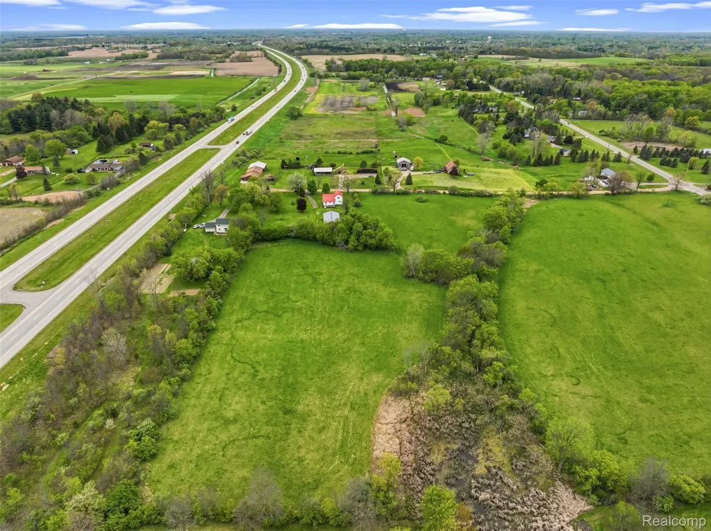 1145 S Washburn Road Elba Township MI 48423