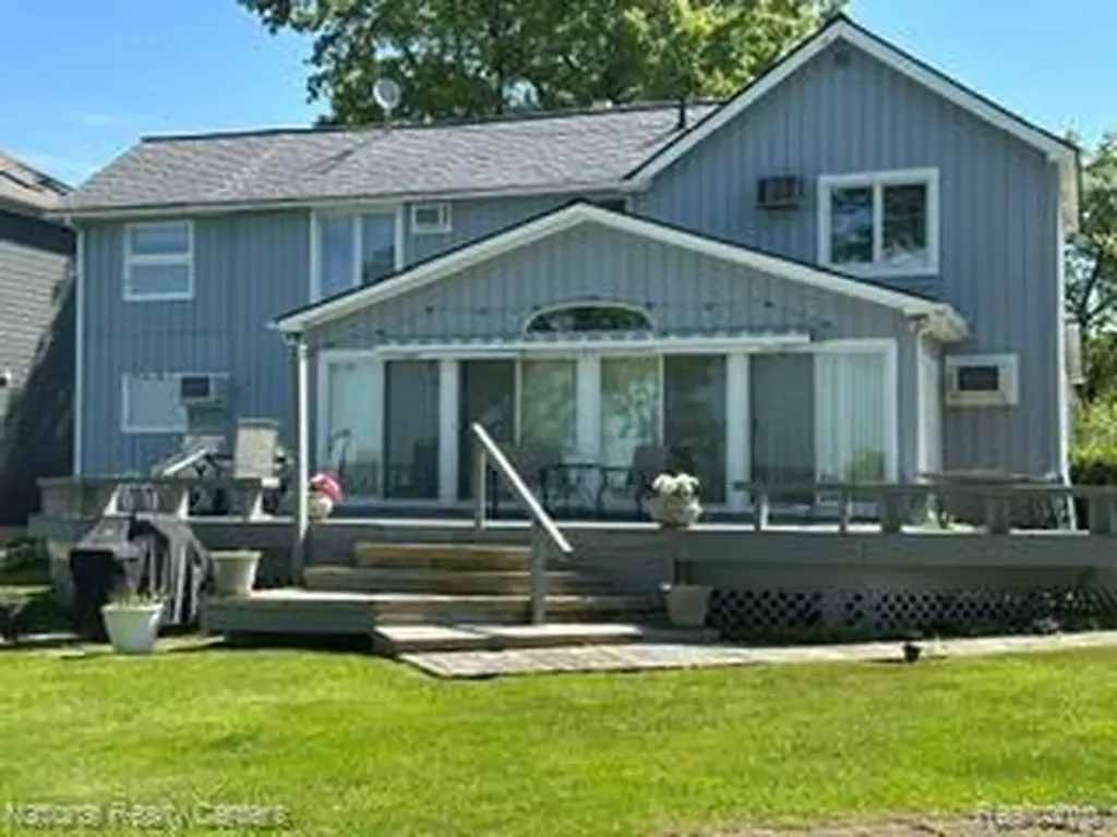 3453 Ormond Road White Lake Charter Township MI 48383