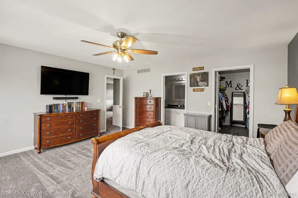 3253 Pine Run Drive Clayton Charter Township MI 48473