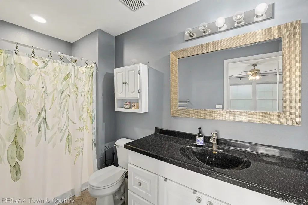 3253 Pine Run Drive Clayton Charter Township MI 48473