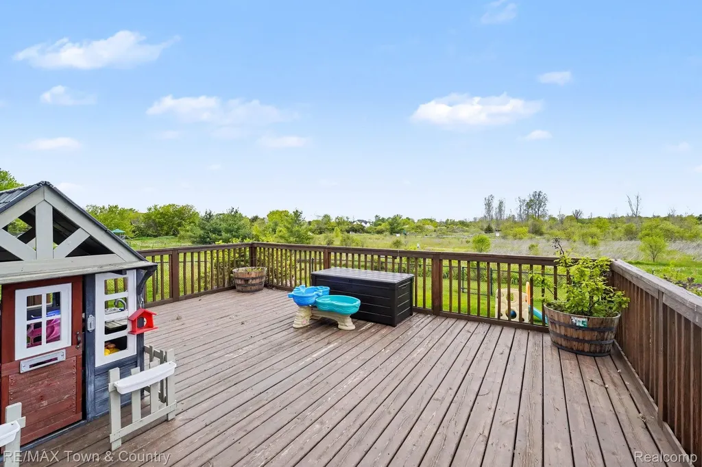 3253 Pine Run Drive Clayton Charter Township MI 48473