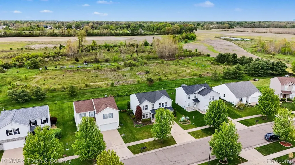3253 Pine Run Drive Clayton Charter Township MI 48473