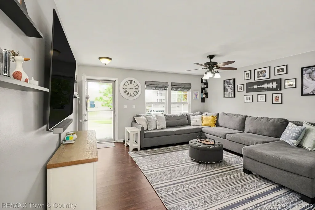 3253 Pine Run Drive Clayton Charter Township MI 48473