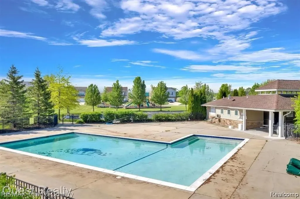 3253 Pine Run Drive Clayton Charter Township MI 48473