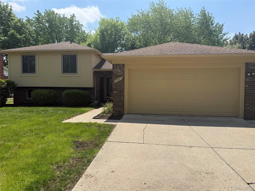45429 Brunswick Drive Canton Charter Township MI 48187