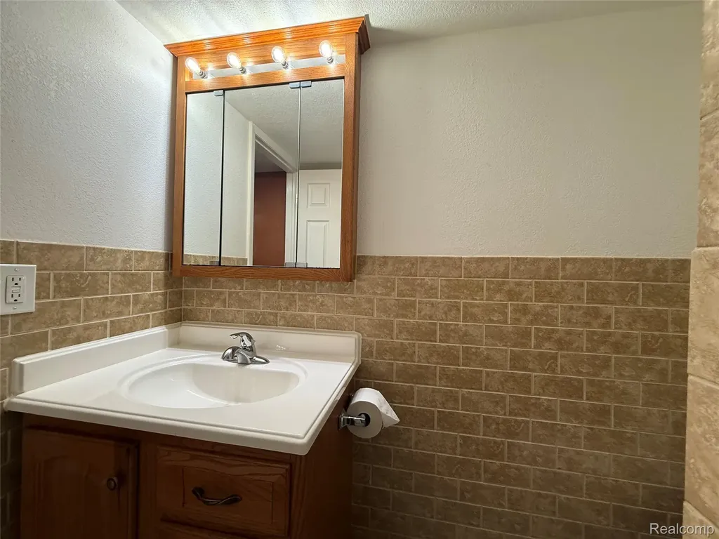45429 Brunswick Drive Canton Charter Township MI 48187