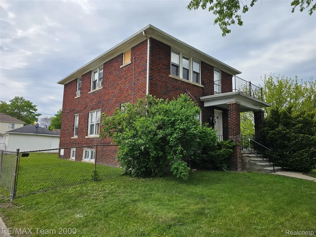 7005 Orchard Avenue Dearborn City MI 48126